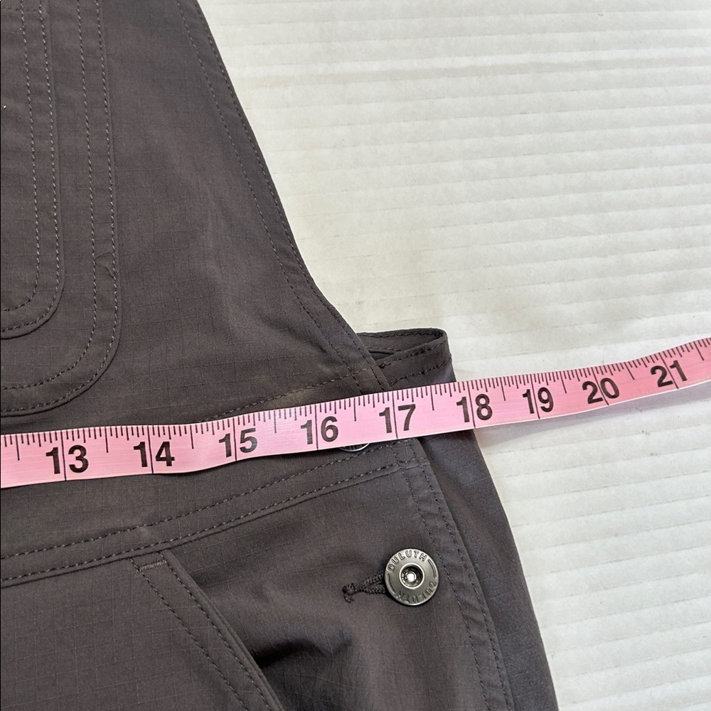 DULUTH TRADING CO HEIRLOOM GARDERING BIB OVERALLS GRAY CARGO UTILITY SZ SX35 - Picture 15 of 16